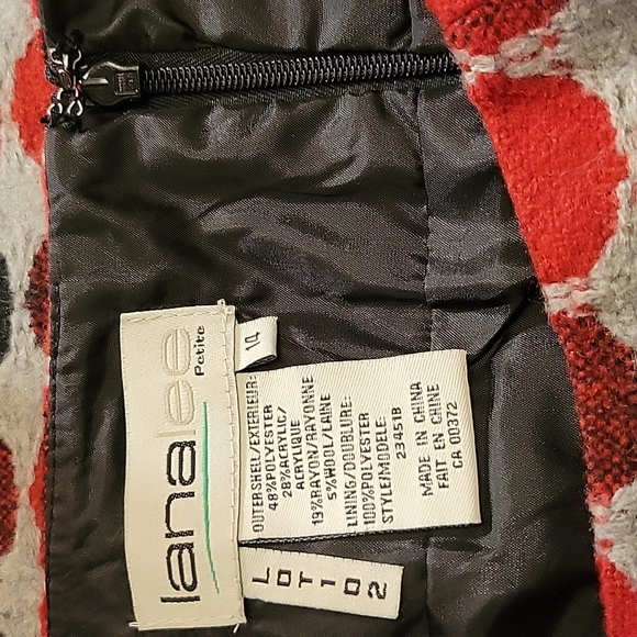 Lanalee Petite 14 Skirt Feels like Wool but has only 5% Wool - Picture 10 of 10